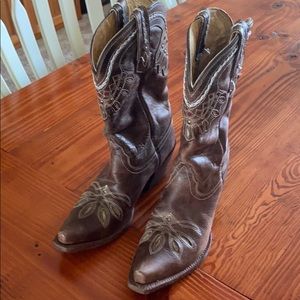 Women’s Tony Lama cowboy boots